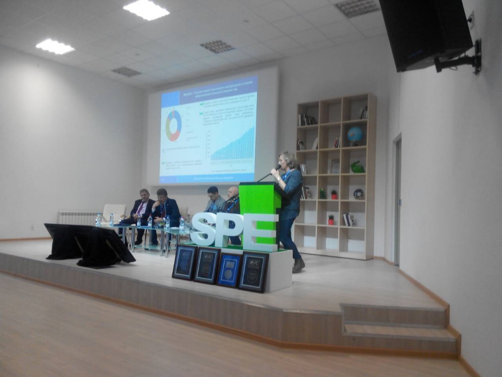 Foto-simpozium.jpg