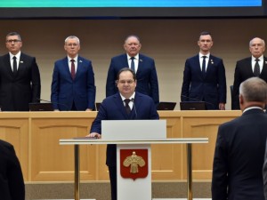 «Главный ориентир – благополучие жителей»: Ростислав Гольдштейн вступил в должность Главы Республики Коми